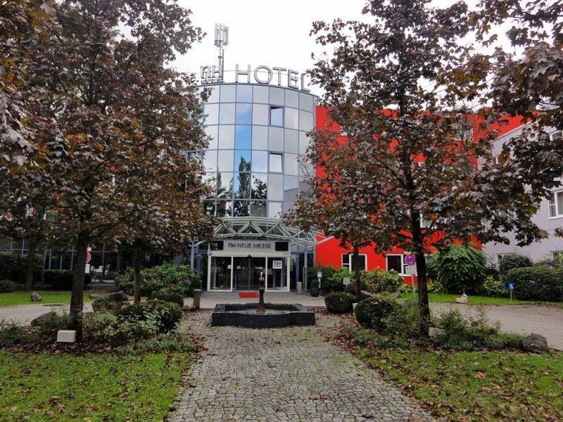 Nh Muenchen Messe Hotel Buitenkant foto